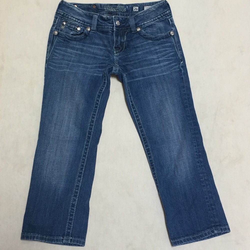 Miss Me Capri Jeans Wing Bling Button Flap Size 26
